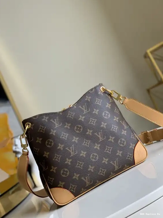AAA Replica Ru VUITTON ODÉON LOUIS PM 0624